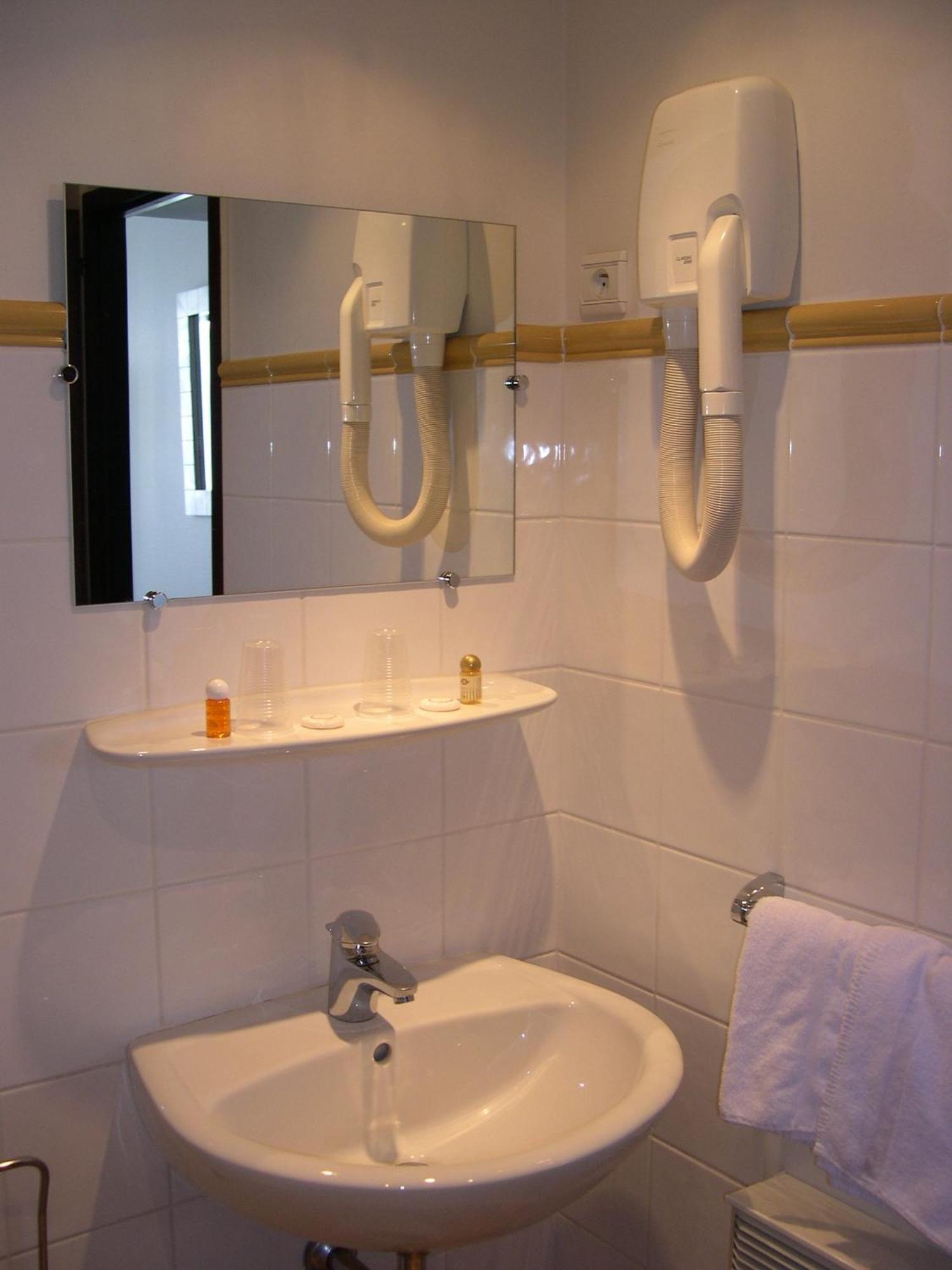 Hotel Du Centre Annemasse Eksteriør bilde