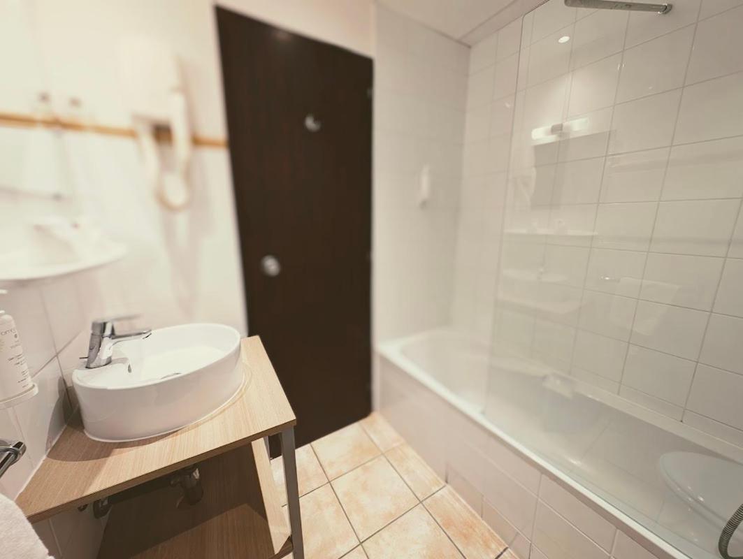 Hotel Du Centre Annemasse Eksteriør bilde